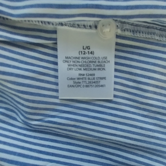 Sleeveless Semifited Top Size: L/XL/XXL - Picture 6 of 6